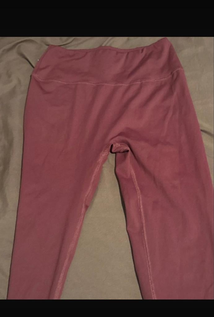 Mooie bordeauxrode legging, Kleding | Dames, Legging, Maat 36/38 (S), Ophalen of Verzenden, Gedragen