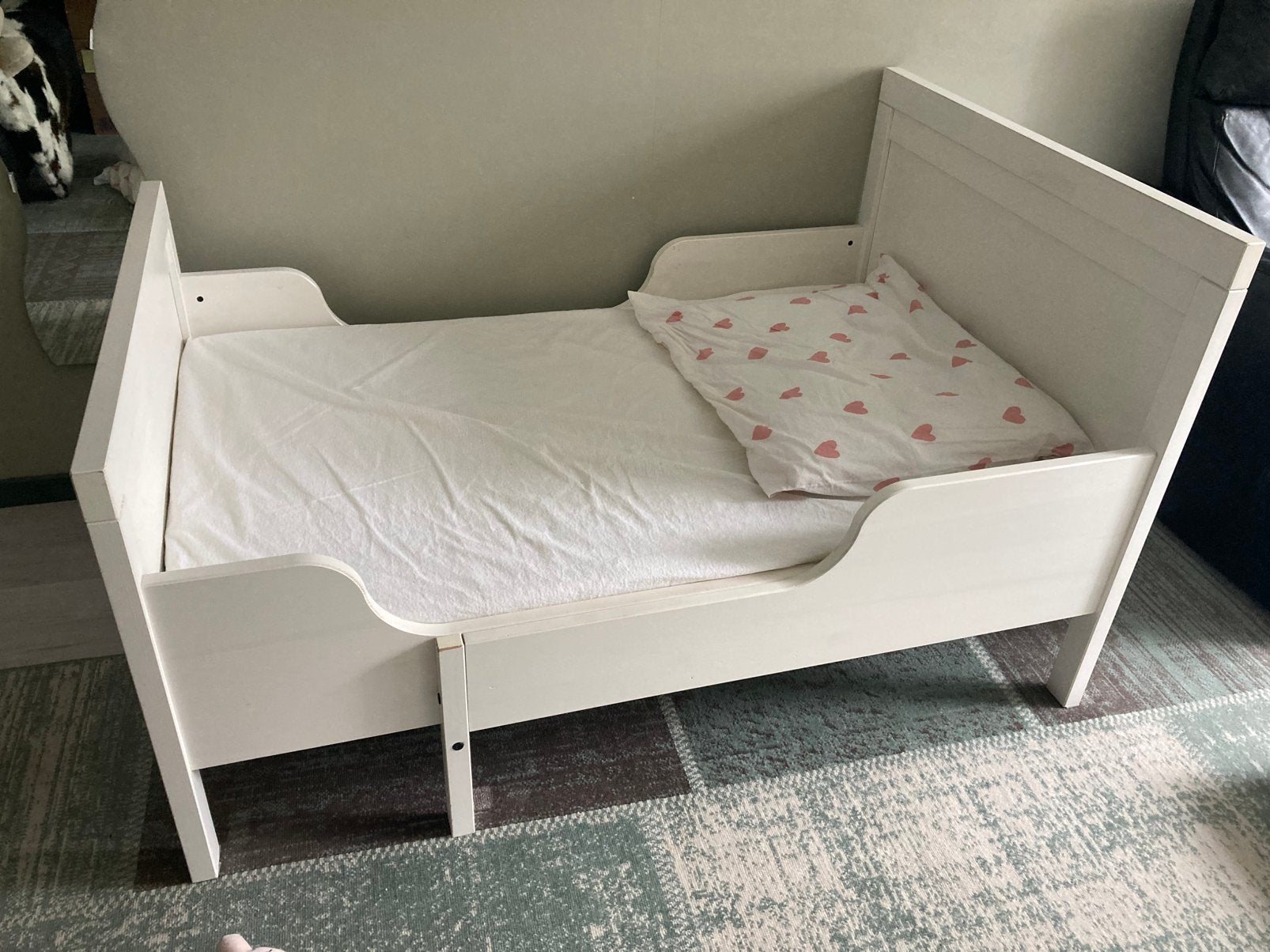 Meegroeibed ikea sundvik 130//200 en veilig kussen, 70 tot 85 cm, Zo goed als nieuw, 180 cm of meer, Ophalen