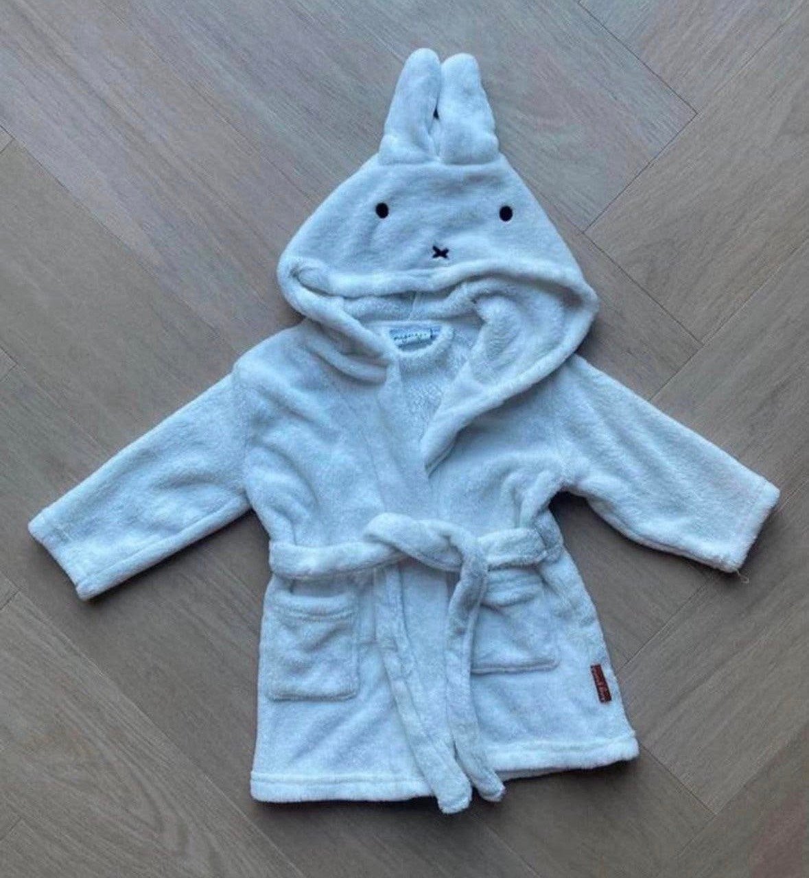 Nijntje witte badjas maat 74/80 | babykleding jongen/meisje, Ophalen of Verzenden, Zo goed als nieuw, Jongetje of Meisje, Overige typen