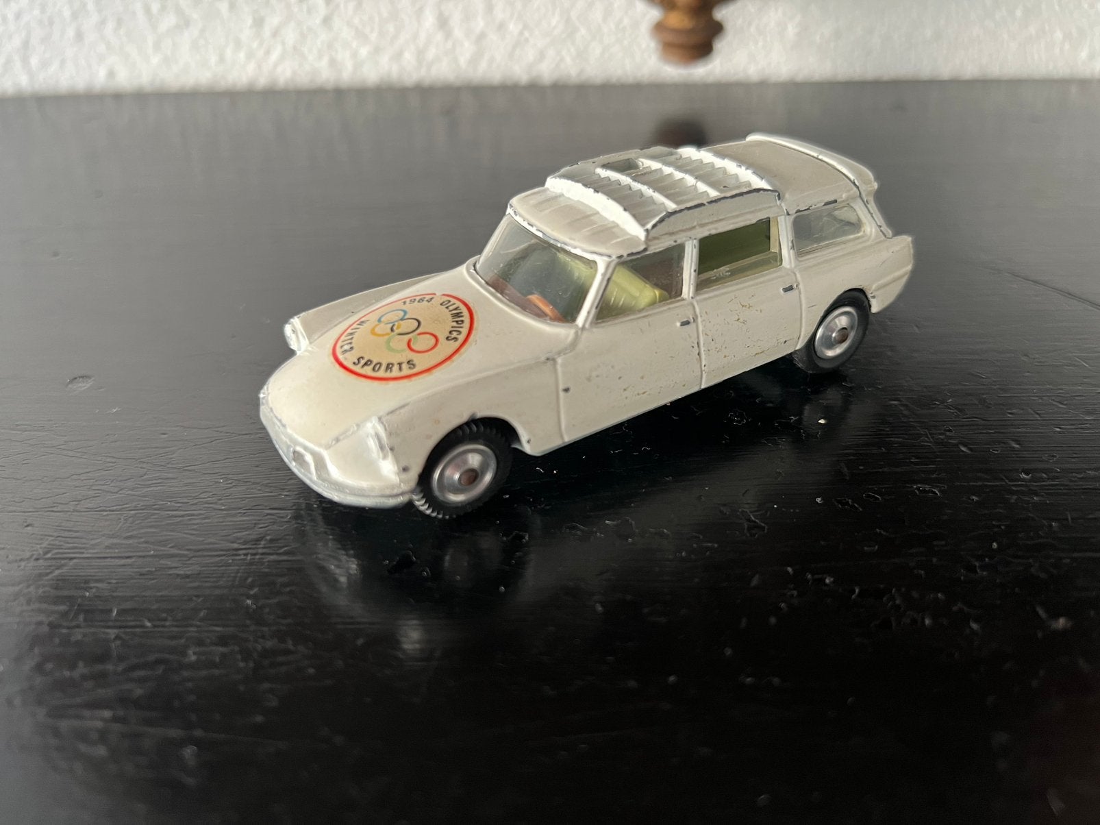 Corgi toys Citroën ID19 1964 Winter Olympics, Verzenden, Zo goed als nieuw, Auto, Corgi