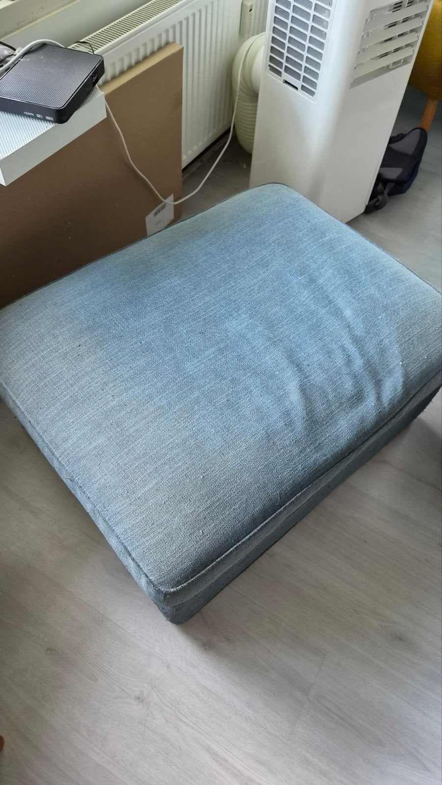 Voetenbank met opbergruimte - hocker Kivik, Ophalen, Gebruikt, 75 tot 100 cm, Stof