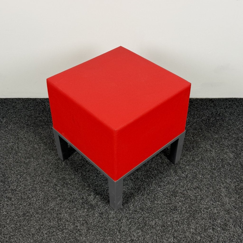 Quinze & Milan Primary Poef - Rood 26135, Huis en Inrichting, Ophalen, Gebruikt, Overige materialen, Minder dan 50 cm