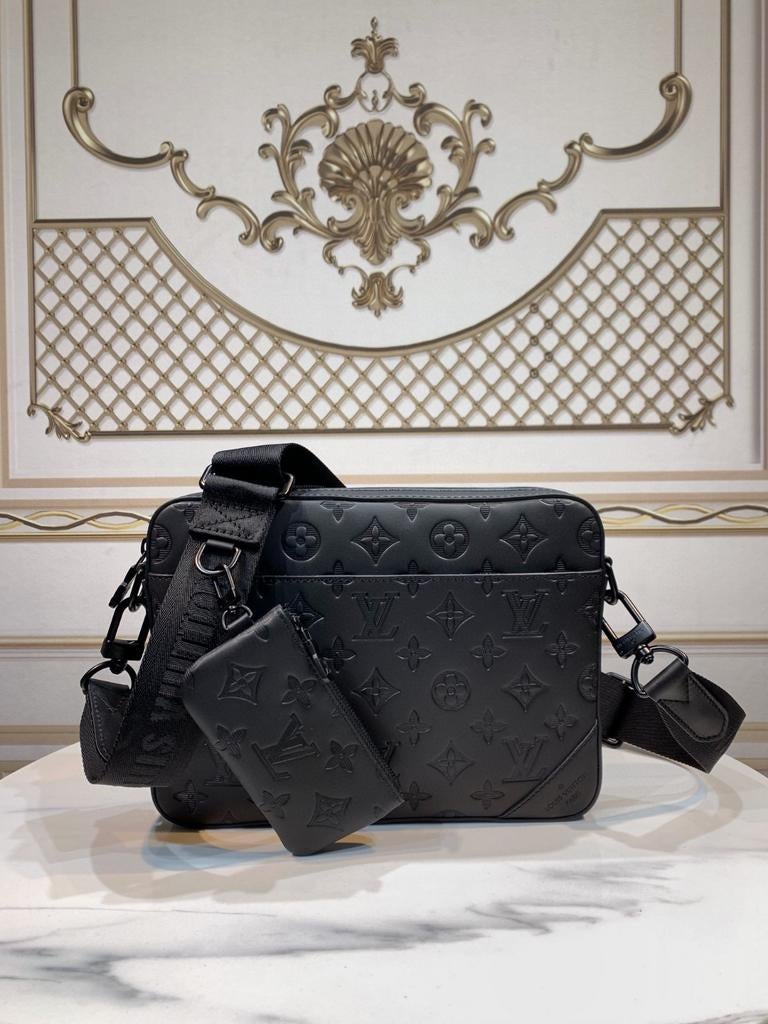 Louis Vuitton heren tas Outdoor Messenger Tas, Overige merken, Zwart, Ophalen of Verzenden, Zo goed als nieuw