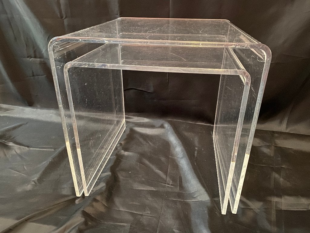 Mid Century/Retro/60s Set van 2 Plexiglas Acryl tafeltjes, Huis en Inrichting, Tafels | Bijzettafels, Minder dan 45 cm, Gebruikt