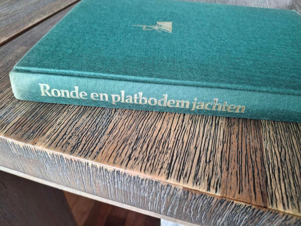 Ronde en platbodem jachten - Dr. T. Huitema (1977), Ophalen of Verzenden, Gelezen, Overige onderwerpen, Dr. T. Huitema