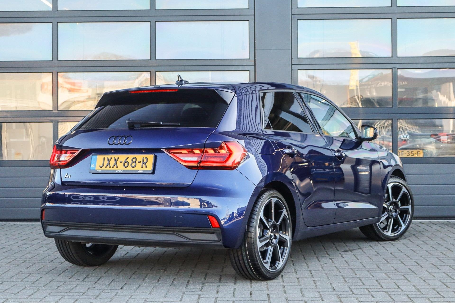 Audi A1 Sportback 30 TFSI 115pk S-tronic Advanced Edition |, Auto's, Audi, 12 maanden, Stof, Blauw, 116 pk