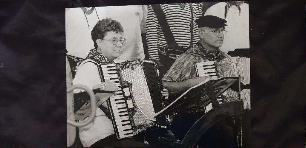 0705 foto 24x30.5 Accordeon duo, Verzenden