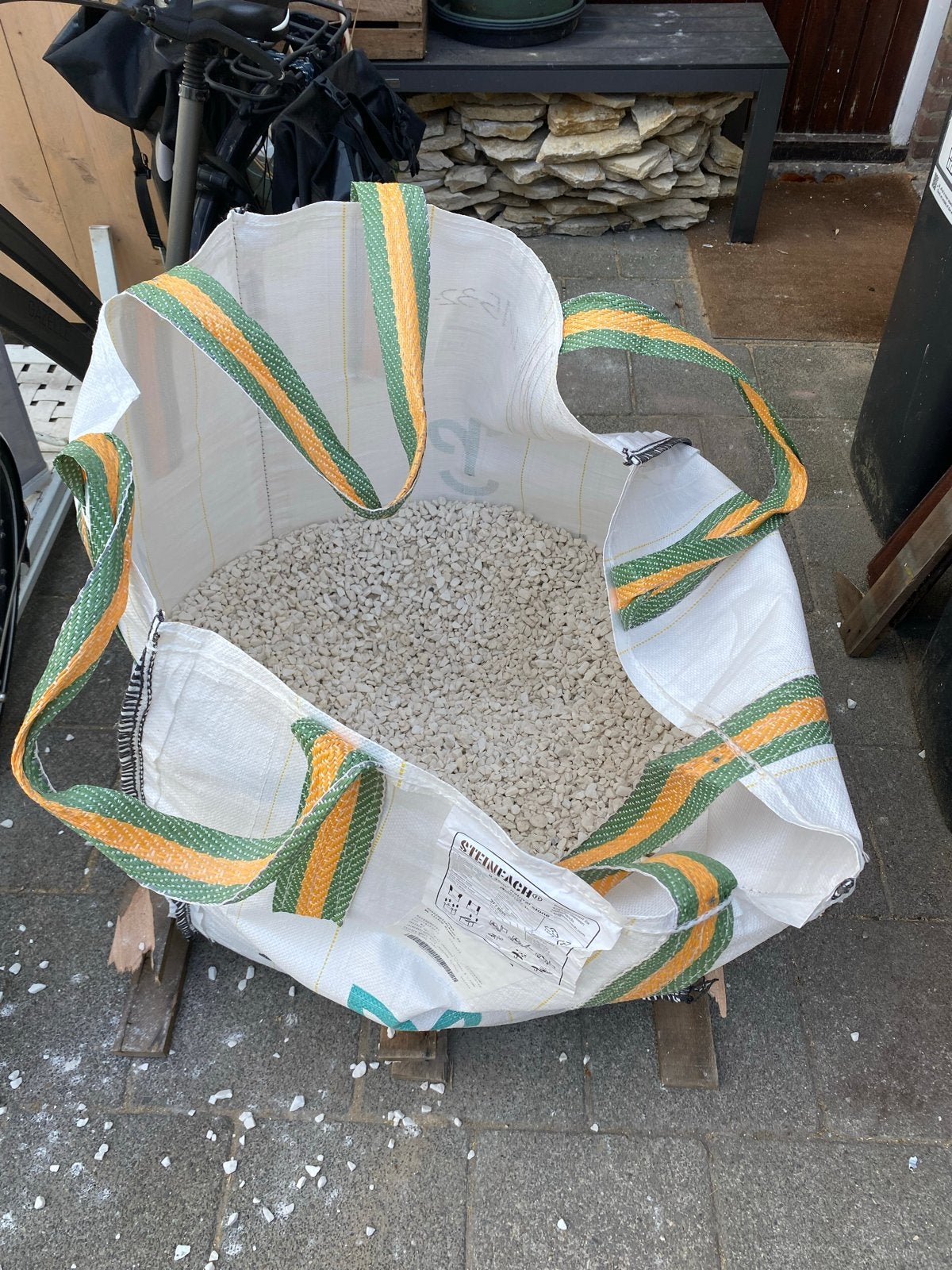 Carrara grind split 9-11mm +/-100L, Tuin en Terras, Grind, Keien en Split, Ophalen, Overige materialen, Gebruikt, Wit