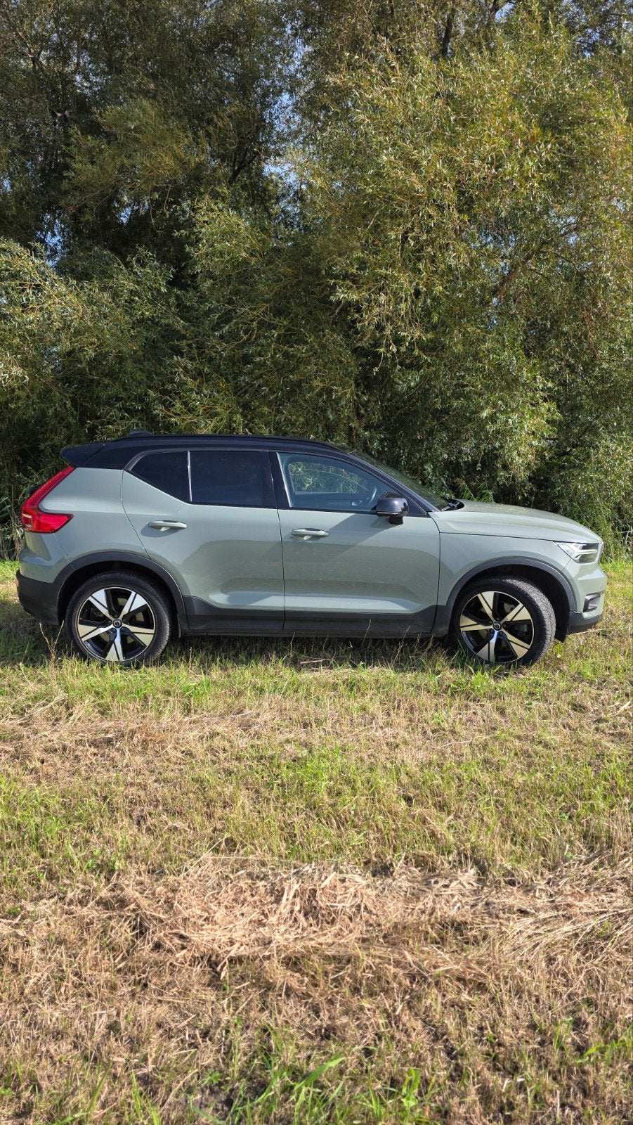 Foto 3 van volvo xc40 R-design P8 Recharge 408 pk