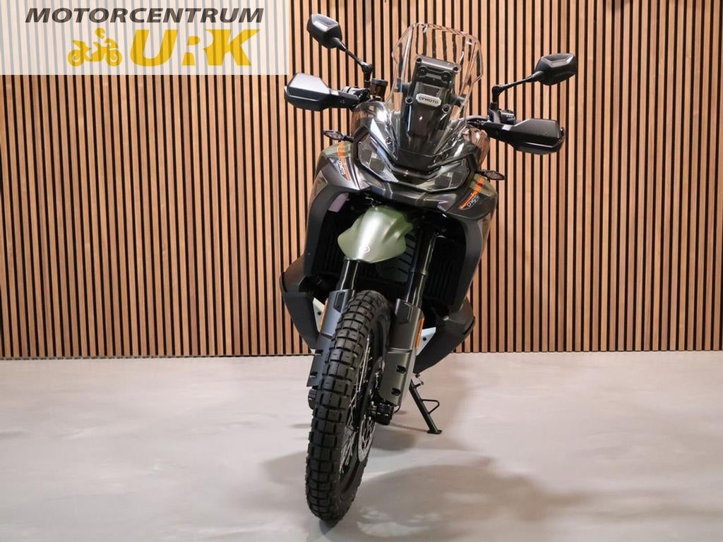 CFMOTO MT-X1000 (bj 2026), 4 cilinders, Motorrijbewijs A, Bedrijf, Onbekend