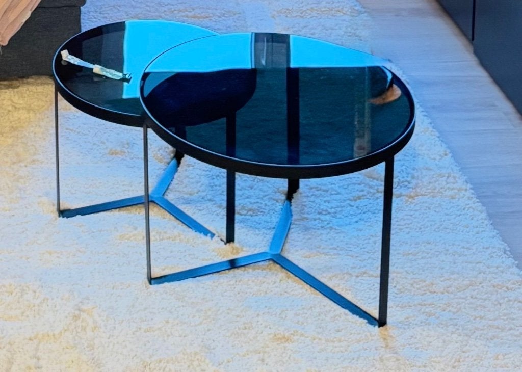 Design salontafel set rookglas zwart metaal – 2 stuks, Huis en Inrichting, Tafels | Salontafels, Zo goed als nieuw, Minder dan 50 cm