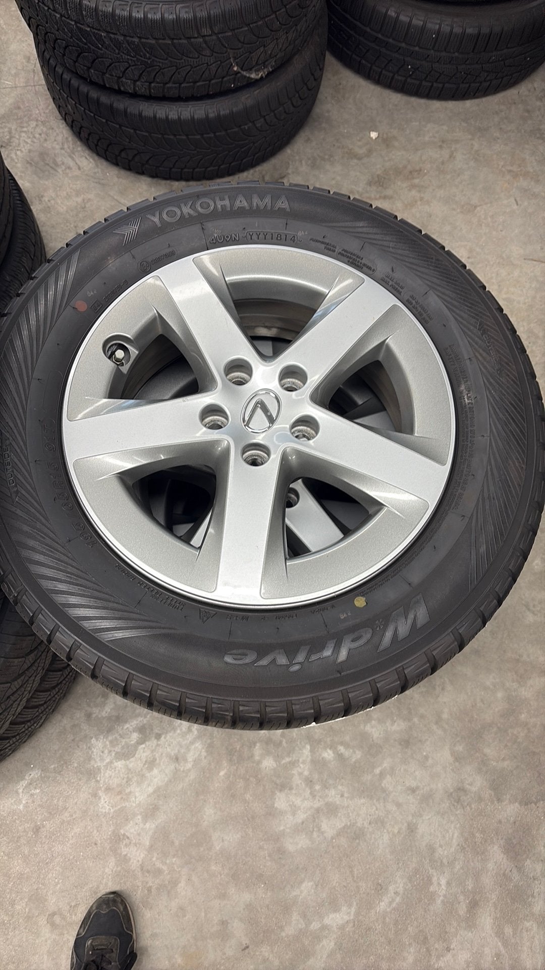 Lexus Ct200h cth ct winterset winterbanden 1xzomerset, Ophalen, Gebruikt, 15 inch, Banden en Velgen
