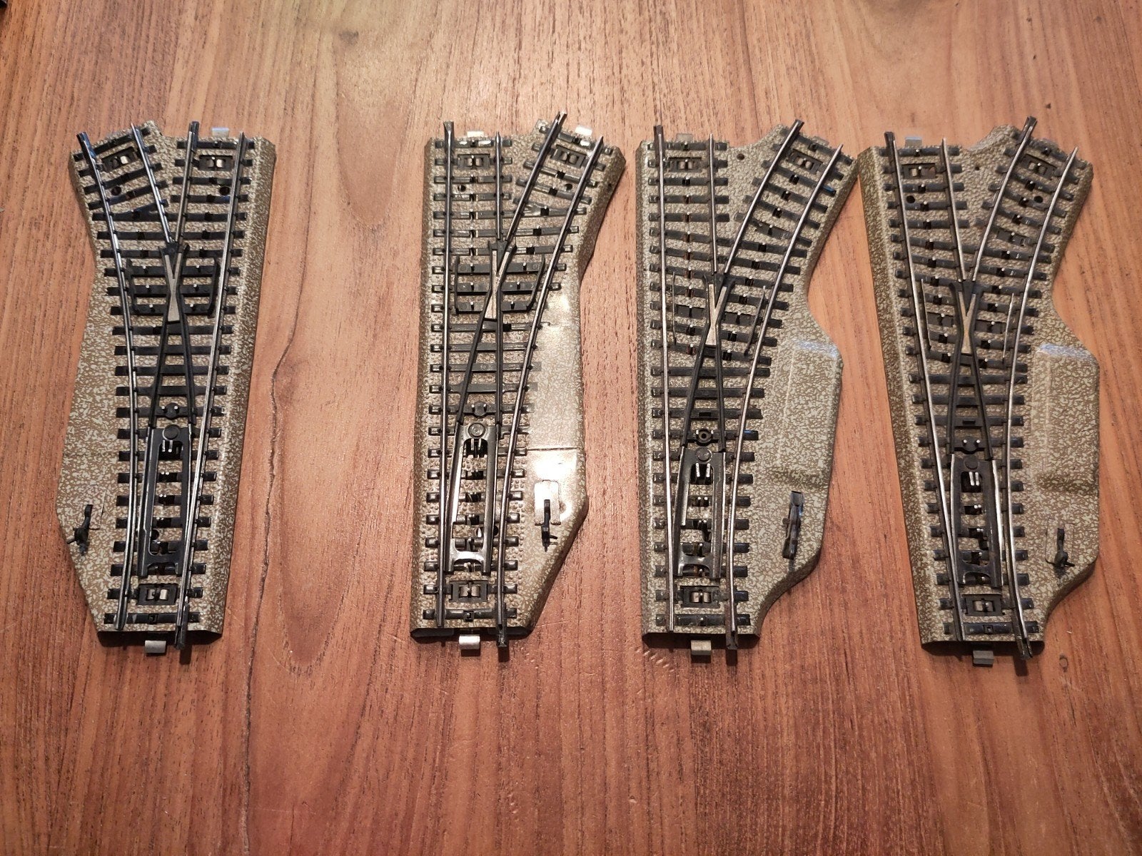Märklin H0 Wissels - 4 stuks M spoor - Direct kopen, Wisselstroom, Gebruikt, Verzenden, Rails