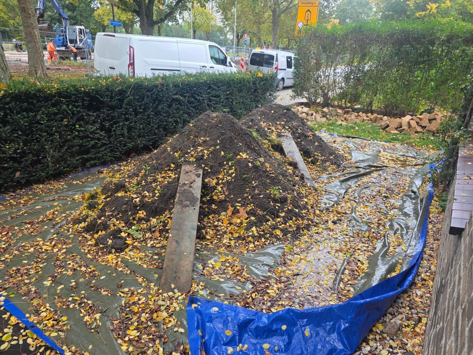 Gratis zwarte grond/zand af te halen MOET SNEL WEG !!!, Ophalen, Gebruikt, Ophoogzand
