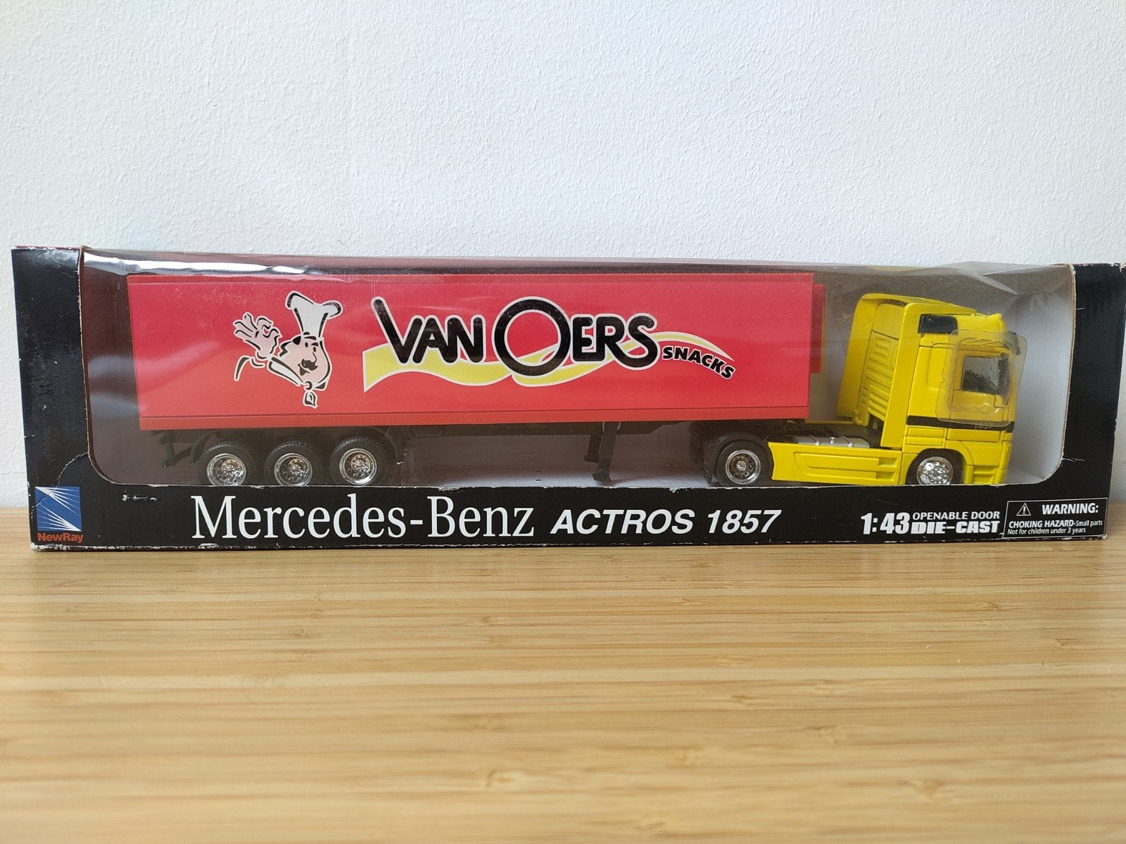 Mercedes-Benz Actros 1857 'Van Oers Snacks' schaalmodel, Ophalen, Nieuw, Bus of Vrachtwagen