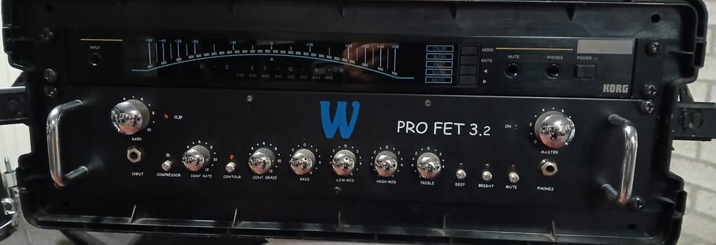 Warwick Pro Fet 3.2 basversterker met Korg tuner in flightca, Muziek en Instrumenten, Versterkers | Bas en Gitaar, Ophalen of Verzenden