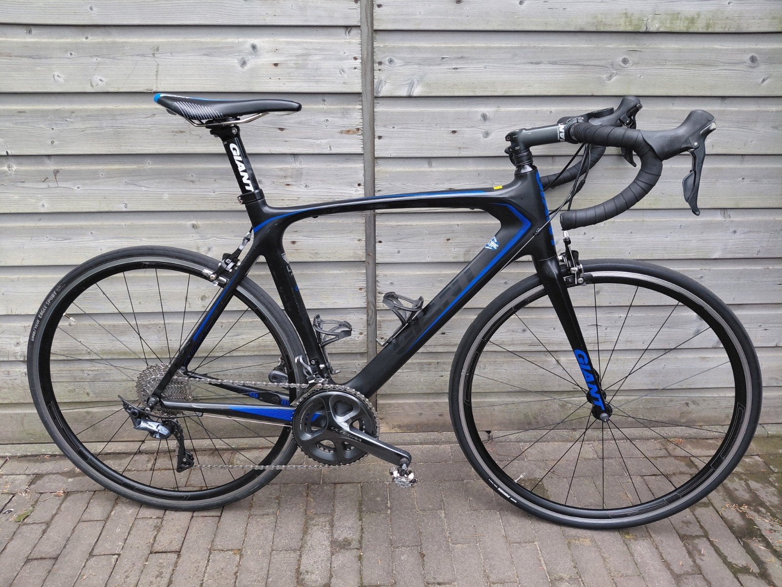 Giant racefiets, Ultegra afgemonteerd, carbon frame, Fietsen en Brommers, Fietsen | Racefietsen, Ophalen