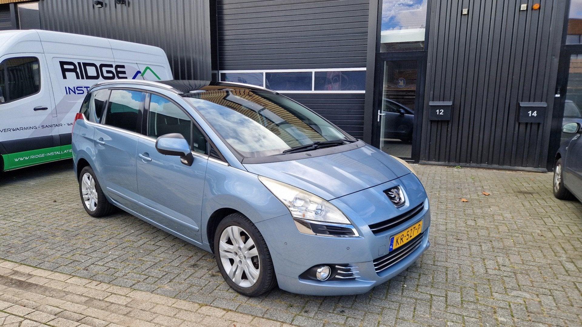 Peugeot 5008 1.6 HDiF Blue Lease 7p. 17", Auto's, Peugeot, Euro 5, Stof, Gebruikt, 4 cilinders
