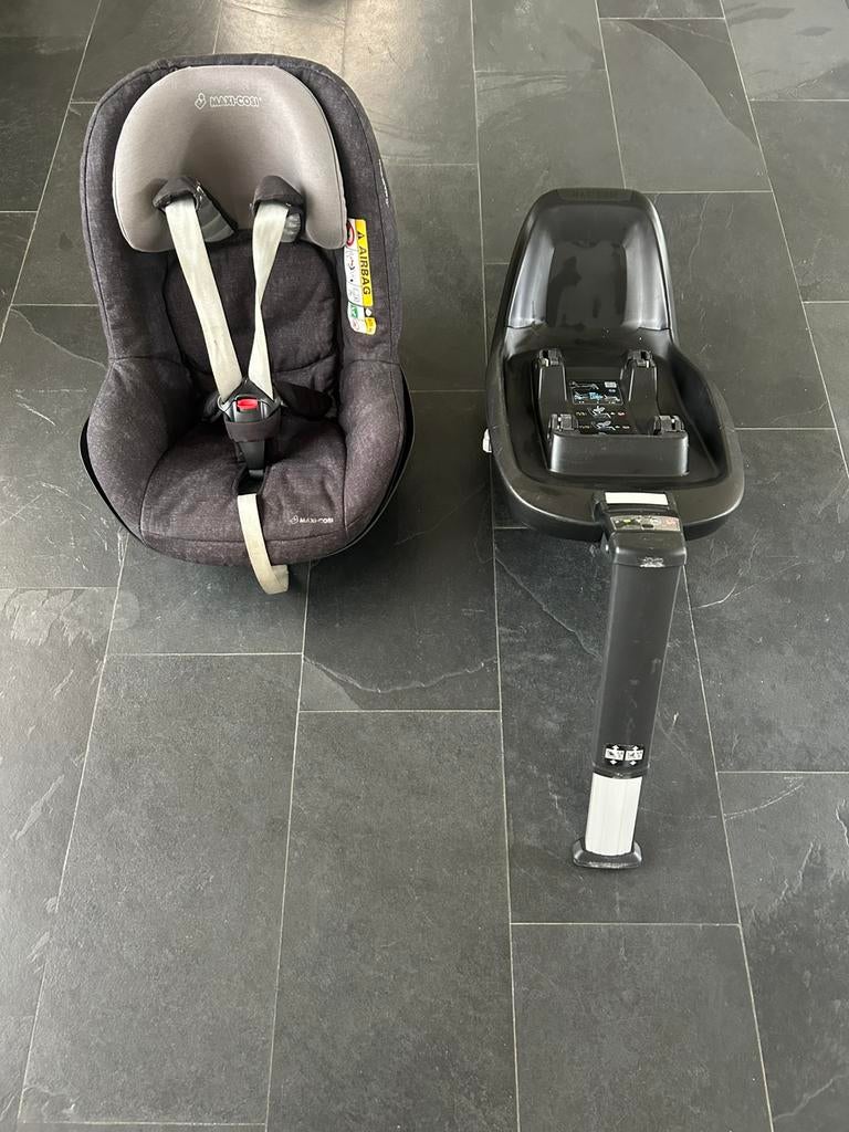 Autostoel + base (maxi cosi), Ophalen, 9 t/m 18 kg, Zo goed als nieuw, Isofix