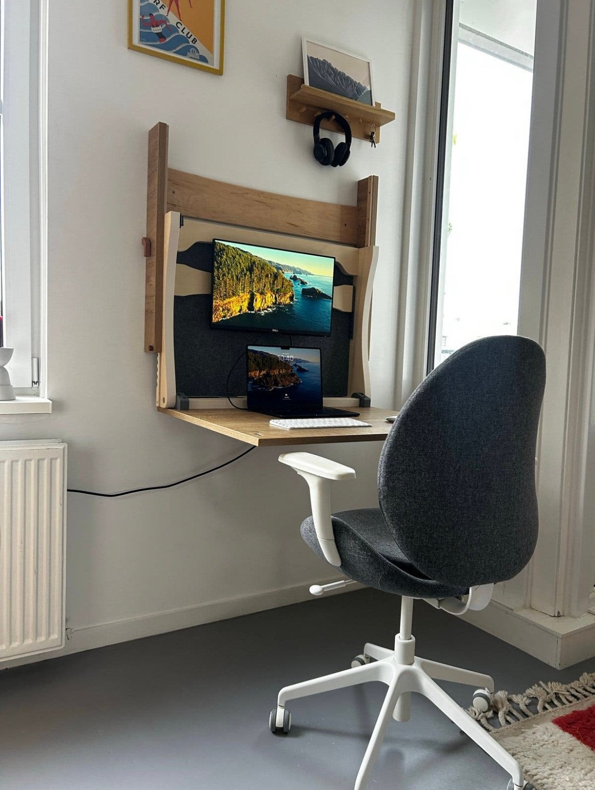 Adjustable wall-mounted desk | 86Bx70Hx17D | Color Wood, Ophalen, Zo goed als nieuw