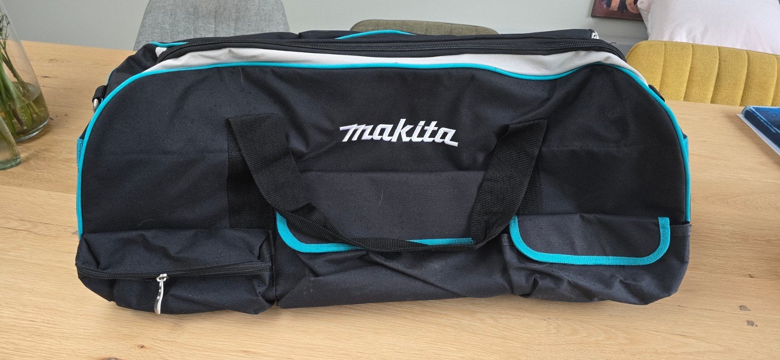 Makita gereedschapstas / sporttas met schouderband, Ophalen, Nieuw, Unisex volwassen