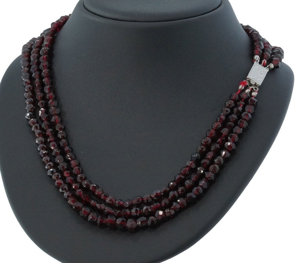 Granaat ketting fraai vintage zilveren slot dame 3-strengs, Ophalen of Verzenden, Zilver, Ketting, Met edelsteen