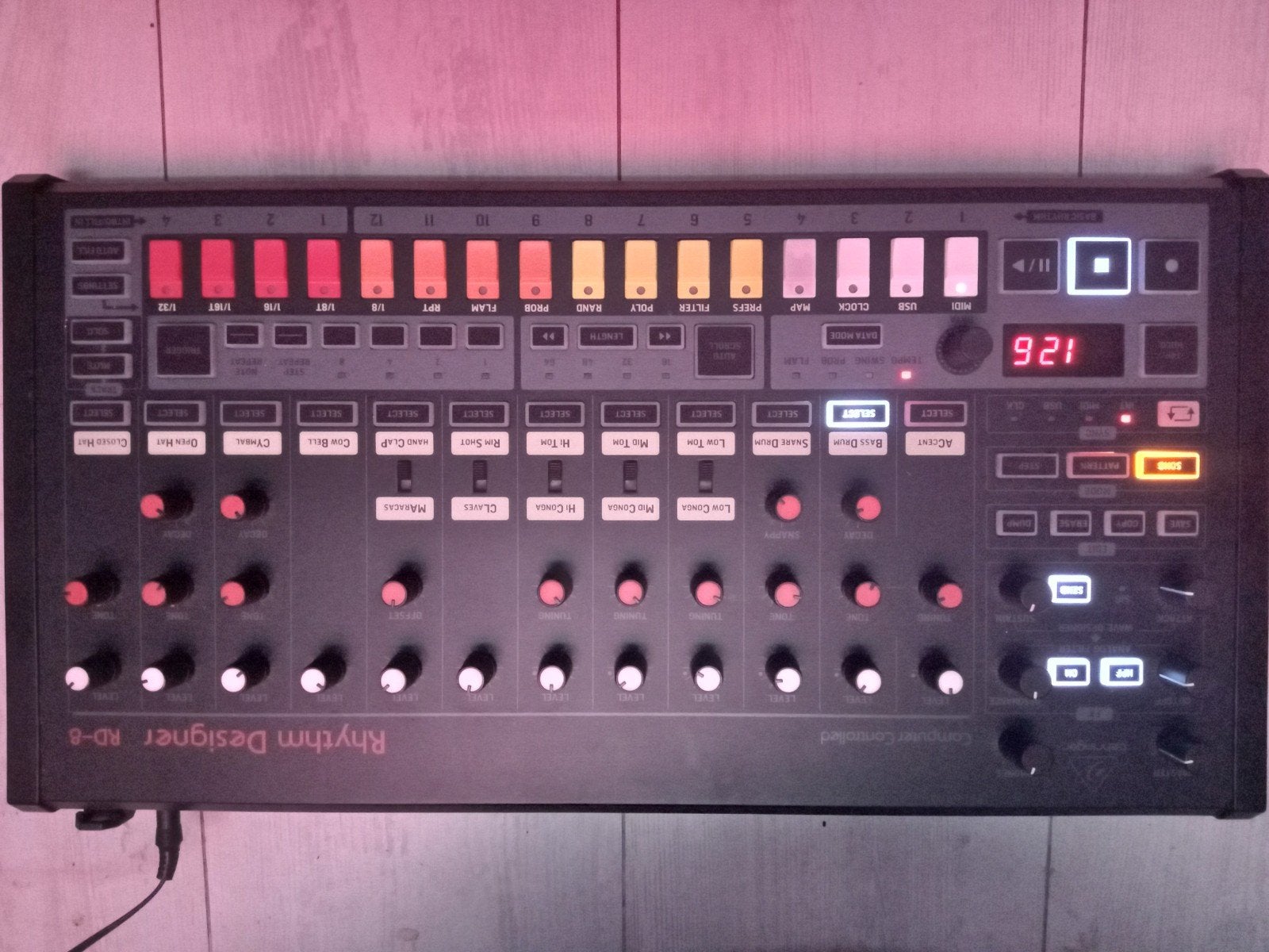 Behringer Rhythm Designer RD-8 Drummachine, Ophalen of Verzenden, Zo goed als nieuw, Overige merken