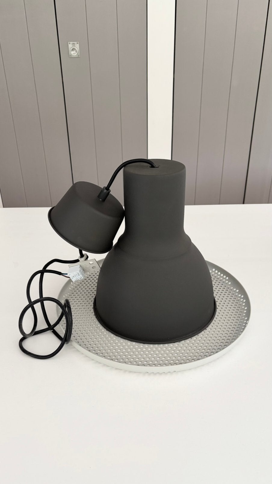 HEKTAR hanglampen donkergrijs ikea ( 2 stuks), Ophalen of Verzenden, Zo goed als nieuw, Metaal, Overige fittingen