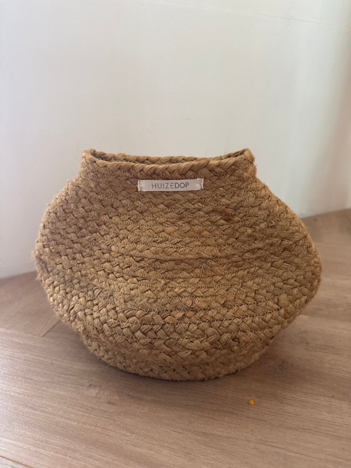 Huizedop rieten mand/pot - Zo goed als nieuw, Gevlochten, Ophalen of Verzenden, Zo goed als nieuw, Plantenpot of Plantenbak