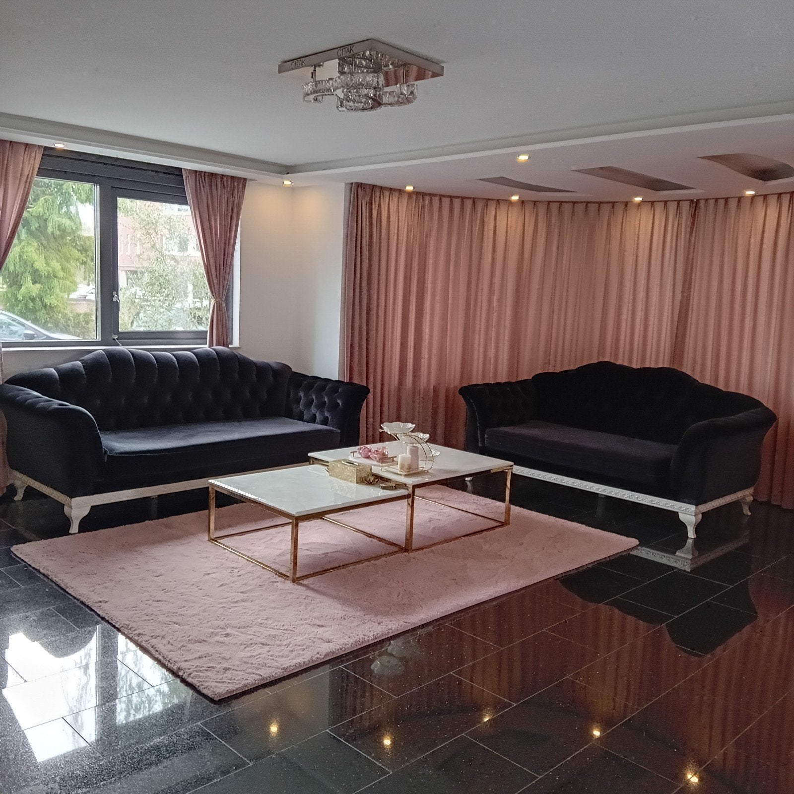 Luxe Zwarte Chesterfield Banken Set - 2- en 3-zits, Huis en Inrichting, Banken | Bankstellen, 75 tot 100 cm, Ophalen of Verzenden