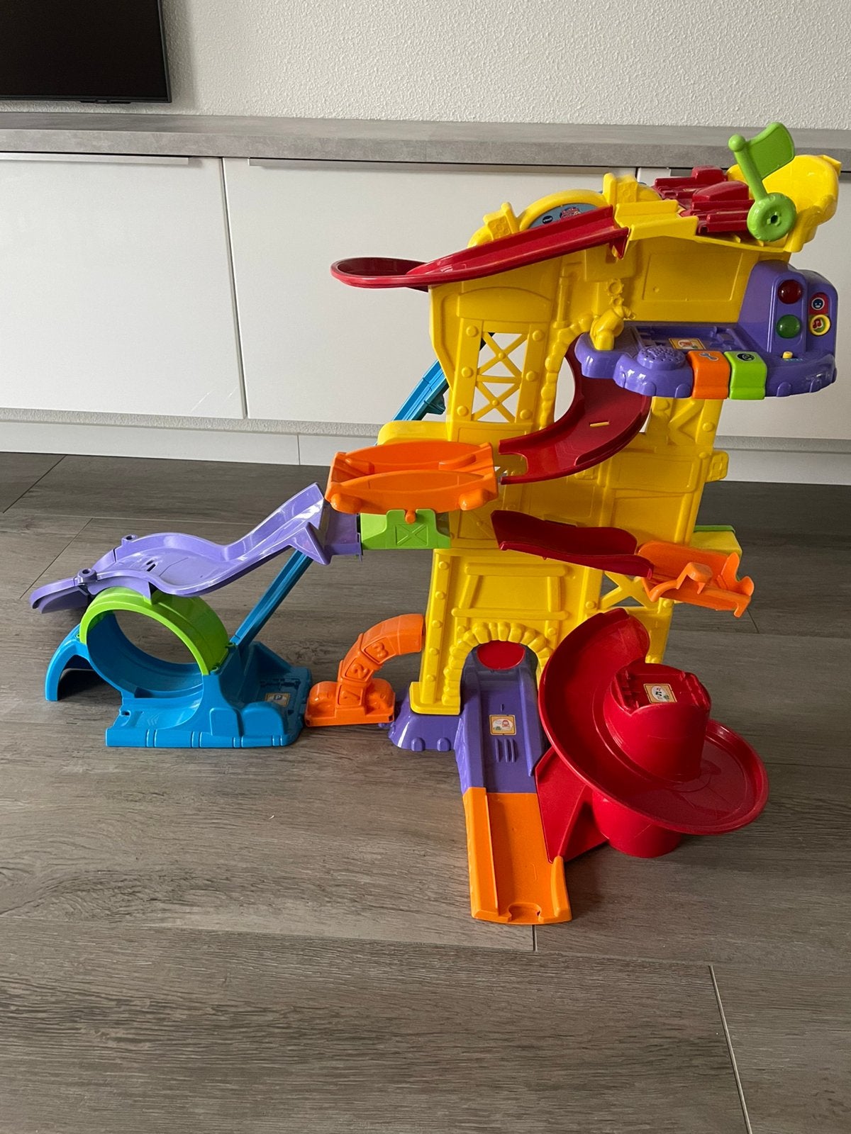 Vtech toettoet autobaan auto garage racebaan speelgoed, Kinderen en Baby's, Ophalen, Gebruikt