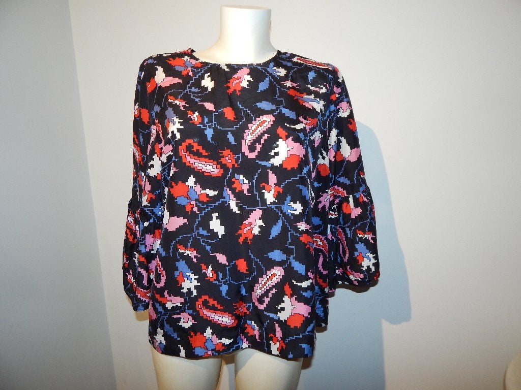 Essentiel Antwerp zijde top grafische kleuren print 40, Maat 38/40 (M), Zo goed als nieuw, Essentiel Antwerp, Lange mouw