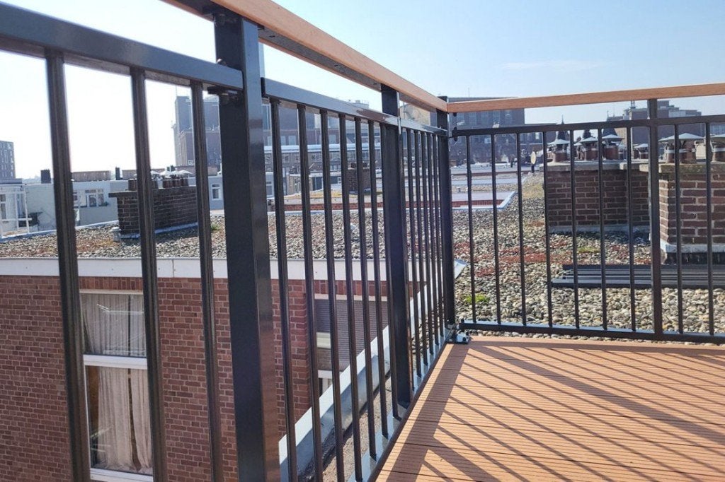 Balkonhek met extra middenstijl, Tuin en Terras, Ophalen, Nieuw, IJzer, Tuinhek