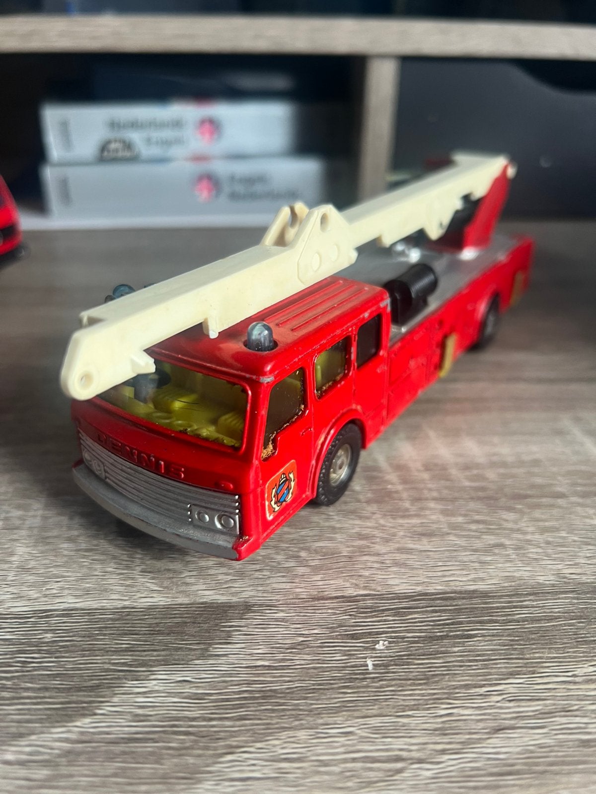 Corgi Major Toys Simon Snorkel brandweerwagen 65 jaar oud!, Hobby en Vrije tijd, Modelauto's | 1:87, Ophalen of Verzenden, Zo goed als nieuw