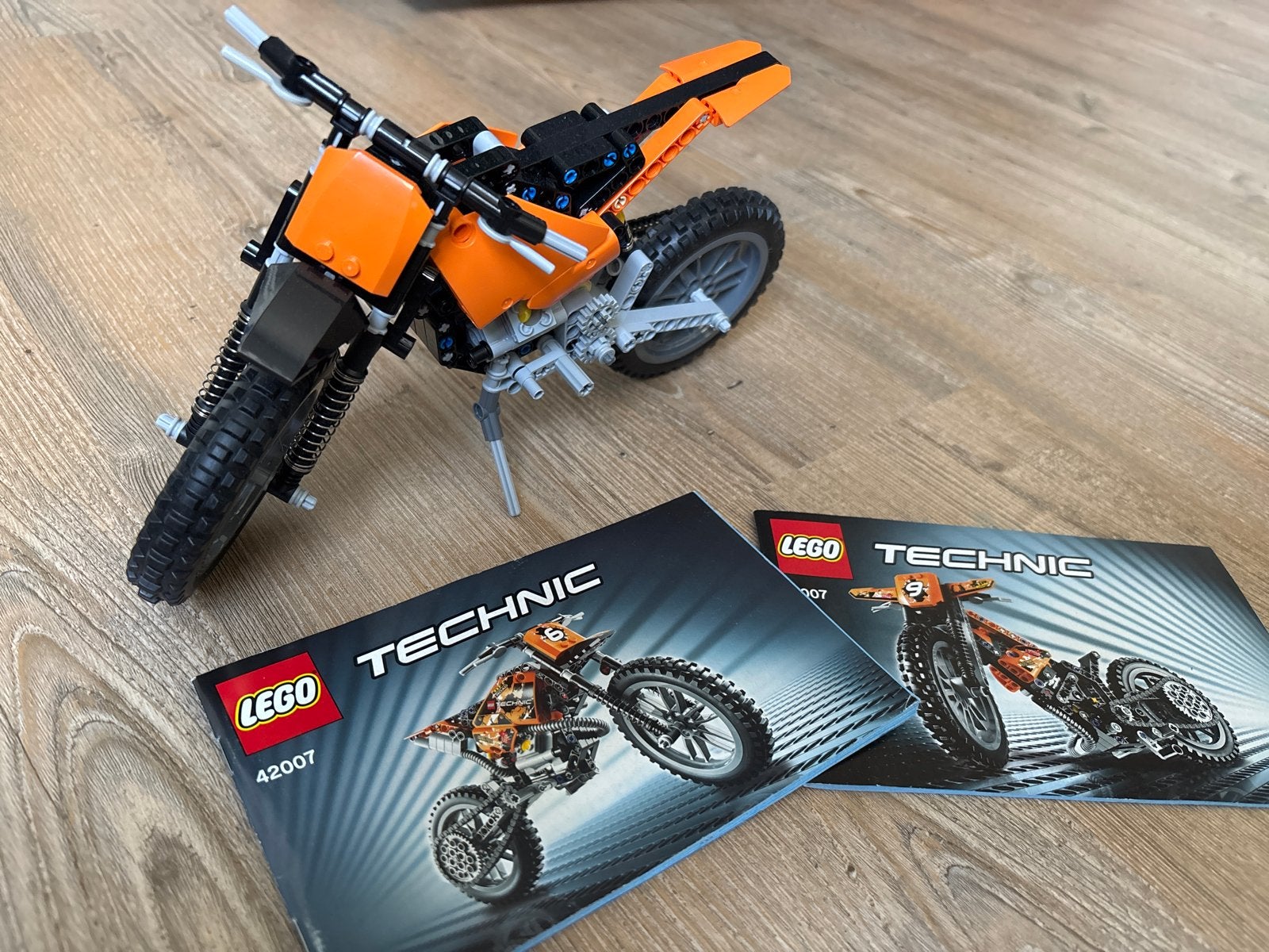 LEGO Technic Motorfiets 42007 - Compleet met boekjes, Ophalen of Verzenden, Zo goed als nieuw, Overige merken