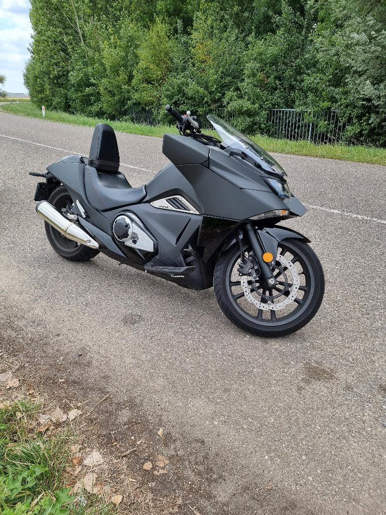 Z.G.A.N Honda nm4 Vultus 2016-8760km, Motoren, Motoren | Overige merken, Particulier, Overig, meer dan 35 kW, 2 cilinders, ABS