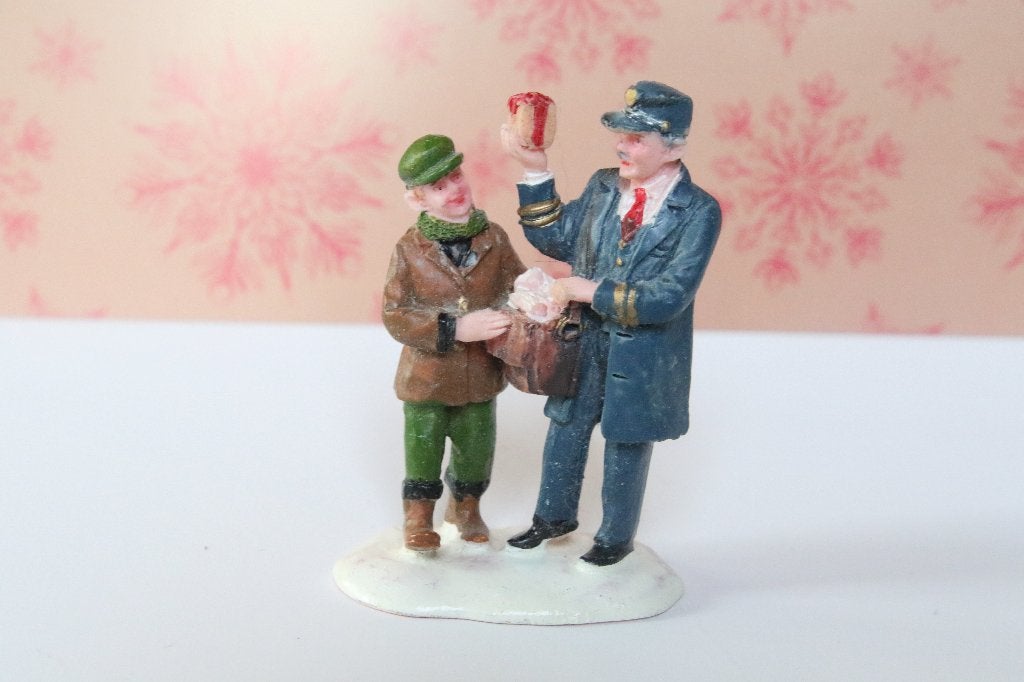 Anything for me mister Postman? Lemax figurine kerstdorp, Diversen, Ophalen of Verzenden, Gebruikt