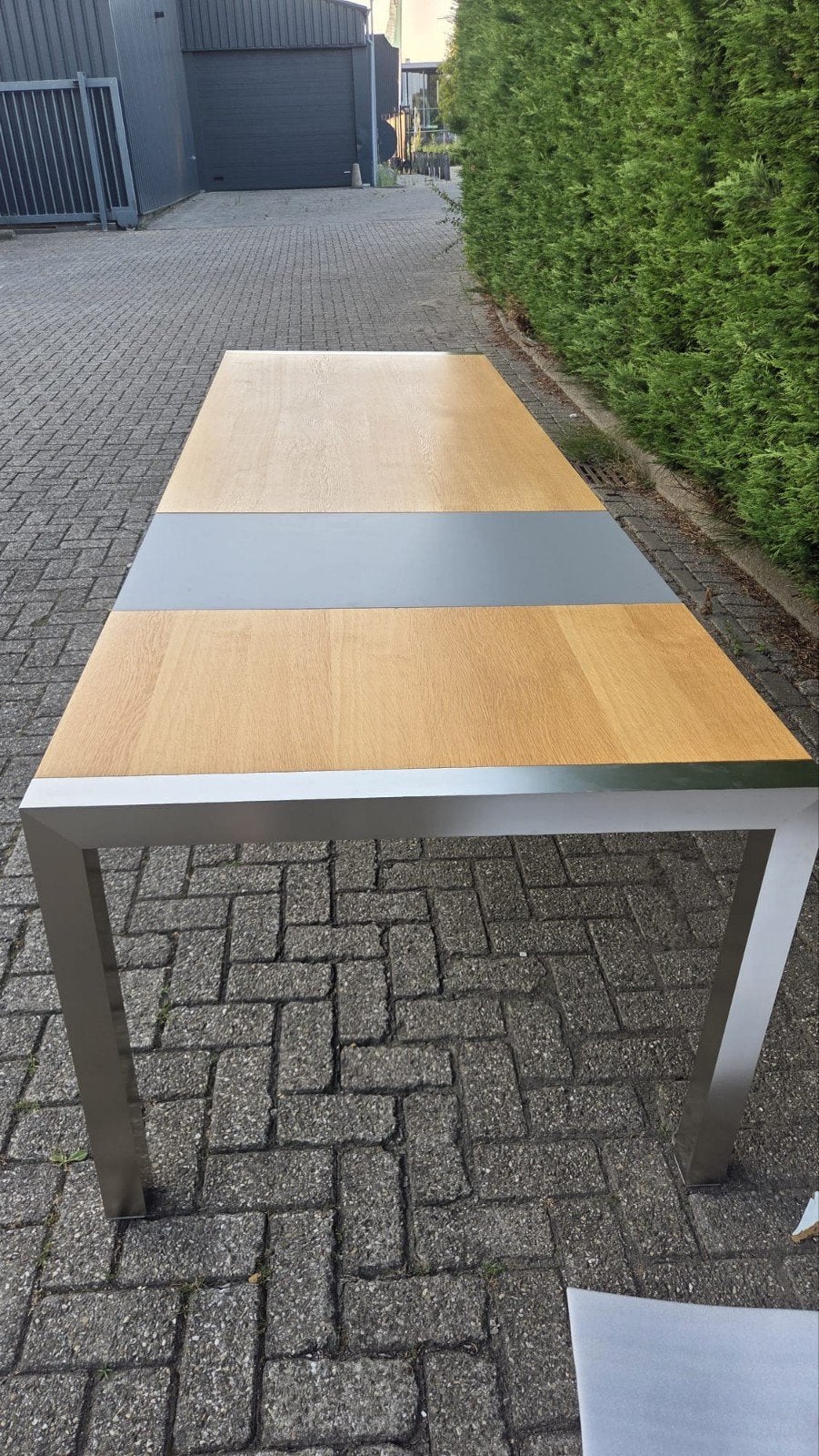 Prachtige Zwitserse Design Eettafel, Ophalen, 200 cm of meer, 50 tot 100 cm, Zo goed als nieuw