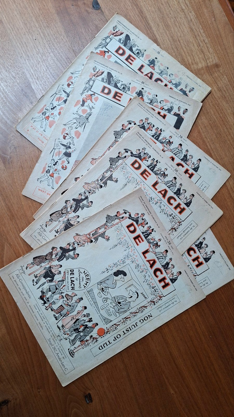 De Lach - 7 nummers uit 1954, Ophalen of Verzenden, Gelezen, Overige typen