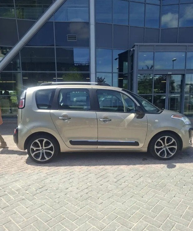 Zeer nette beige Citroën C3 Picasso 1.4 VTI 70KW 2012, Auto's, Citroën, Voorwielaandrijving, Euro 5, Beige, Handgeschakeld