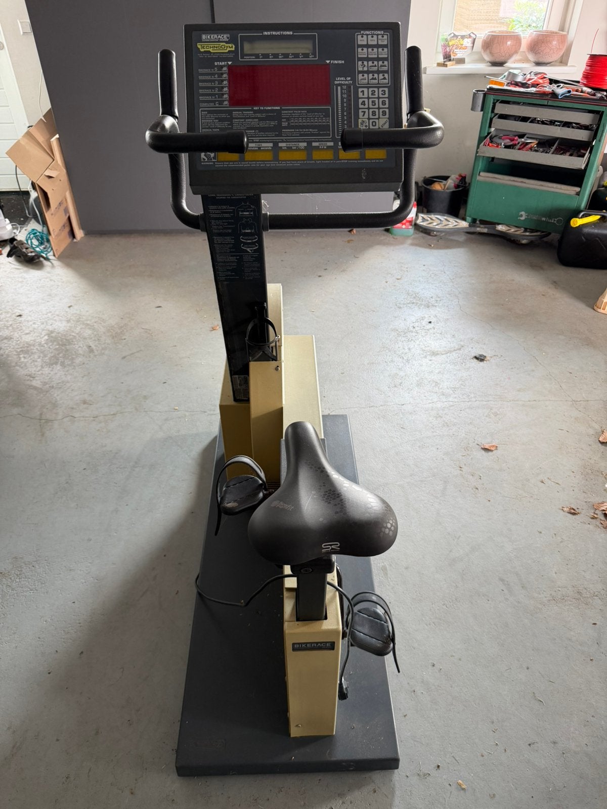 Technogym Bikerace, Ophalen, Gebruikt