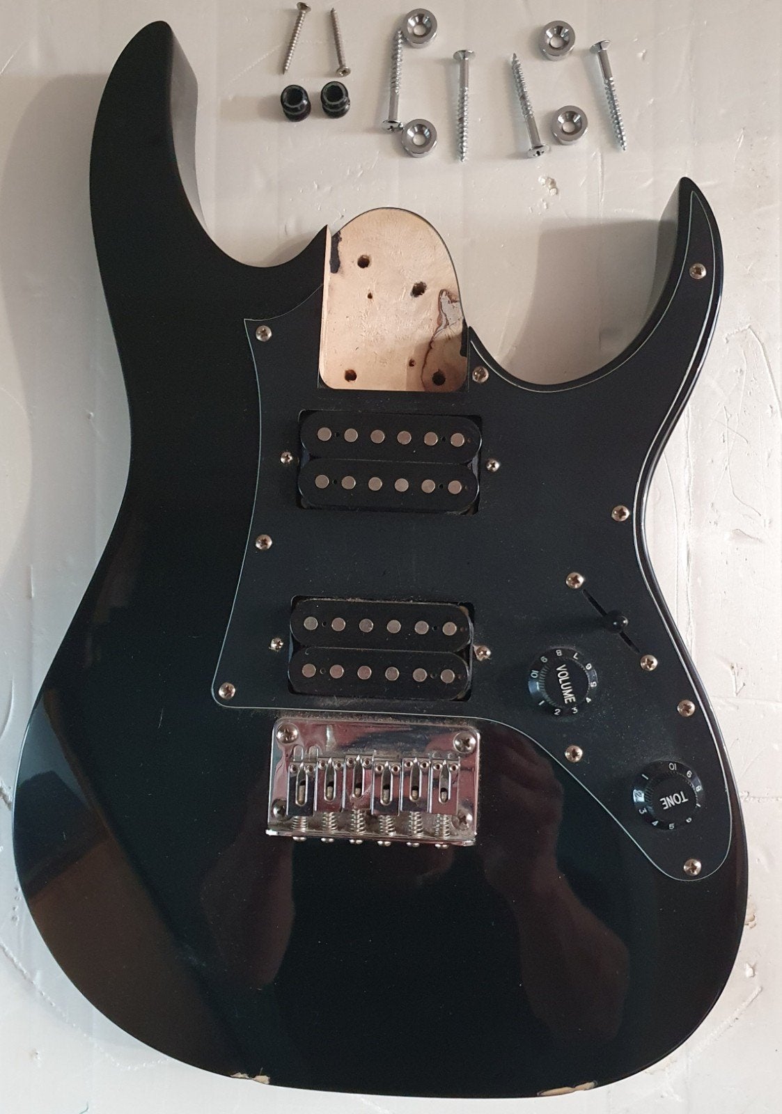 corps + pickguard ibanez mikkro, Ophalen, Gebruikt, Elektrische gitaar