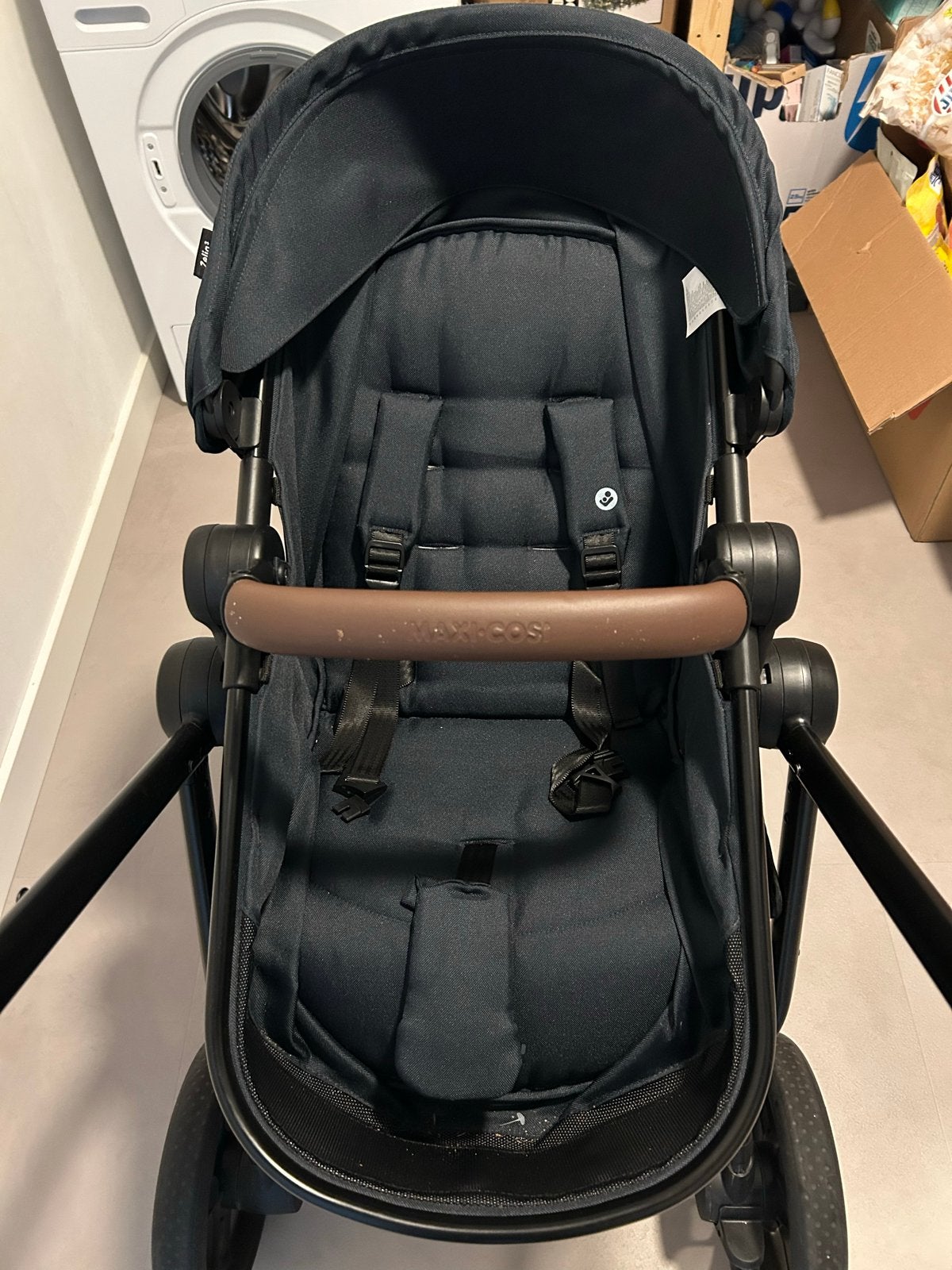 Maxi-Cosi Leona 2 Kinderwagen - Zo goed als nieuw, Ophalen, Zo goed als nieuw, Combiwagen, Met reiswieg