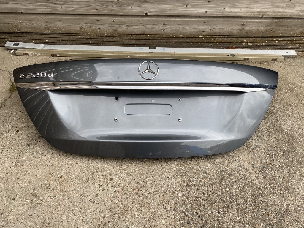 Achterklep Kofferklep KofferdekselW213 E Klasse Sedan 992, Auto-onderdelen, Niet ingevuld, Gebruikt, Achterklep, Mercedes-Benz