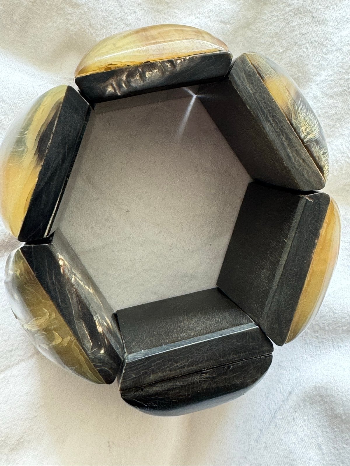 Unieke buffelhoorn armband - Handgemaakt en stijlvol, Ophalen of Verzenden, Nieuw, Overige kleuren, Overige materialen