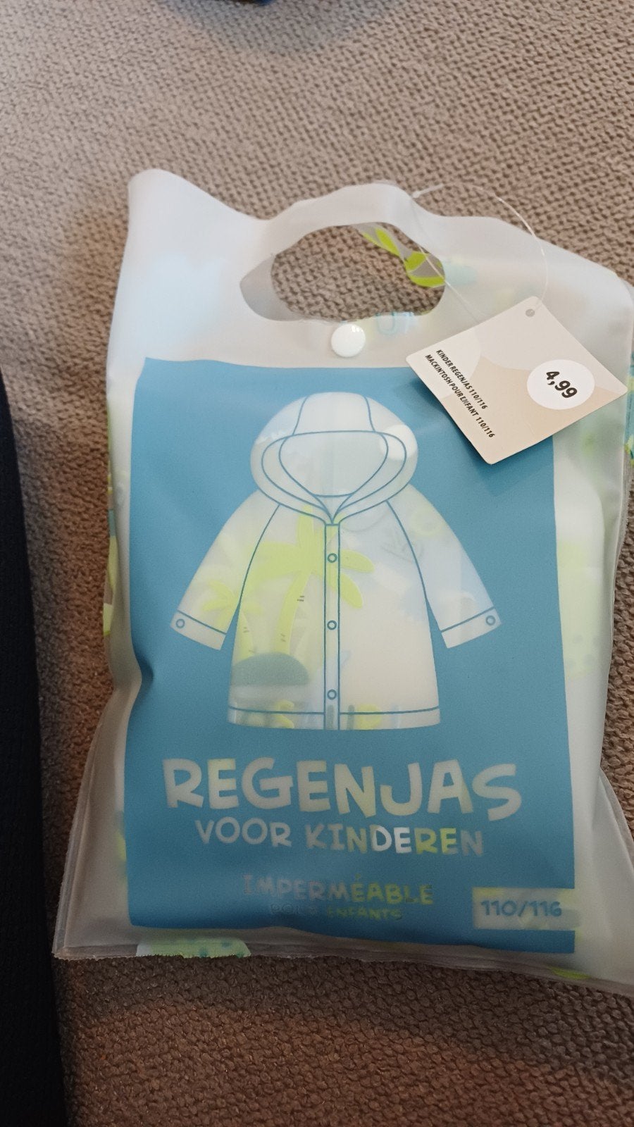 Nieuwe kinderregenjas maat 110/116 - Ongebruikt, Jongen of Meisje, Nieuw, Ophalen of Verzenden, Onbekend