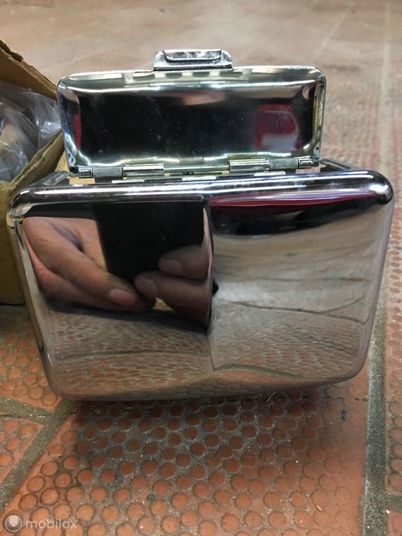 Asbakje buick nieuw, Auto-onderdelen, Interieur en Bekleding, Nieuw, Ophalen of Verzenden