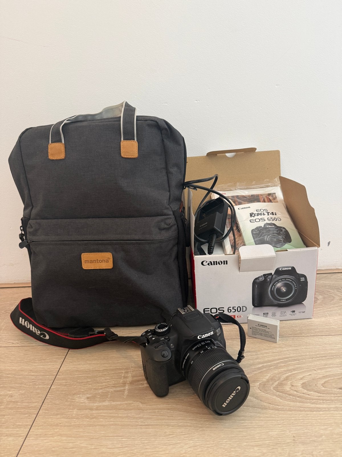 Canon EOS 650D Spiegelreflexcamera met 18-55mm lens en tas, Spiegelreflex, Canon, Zo goed als nieuw, 4 t/m 7 keer