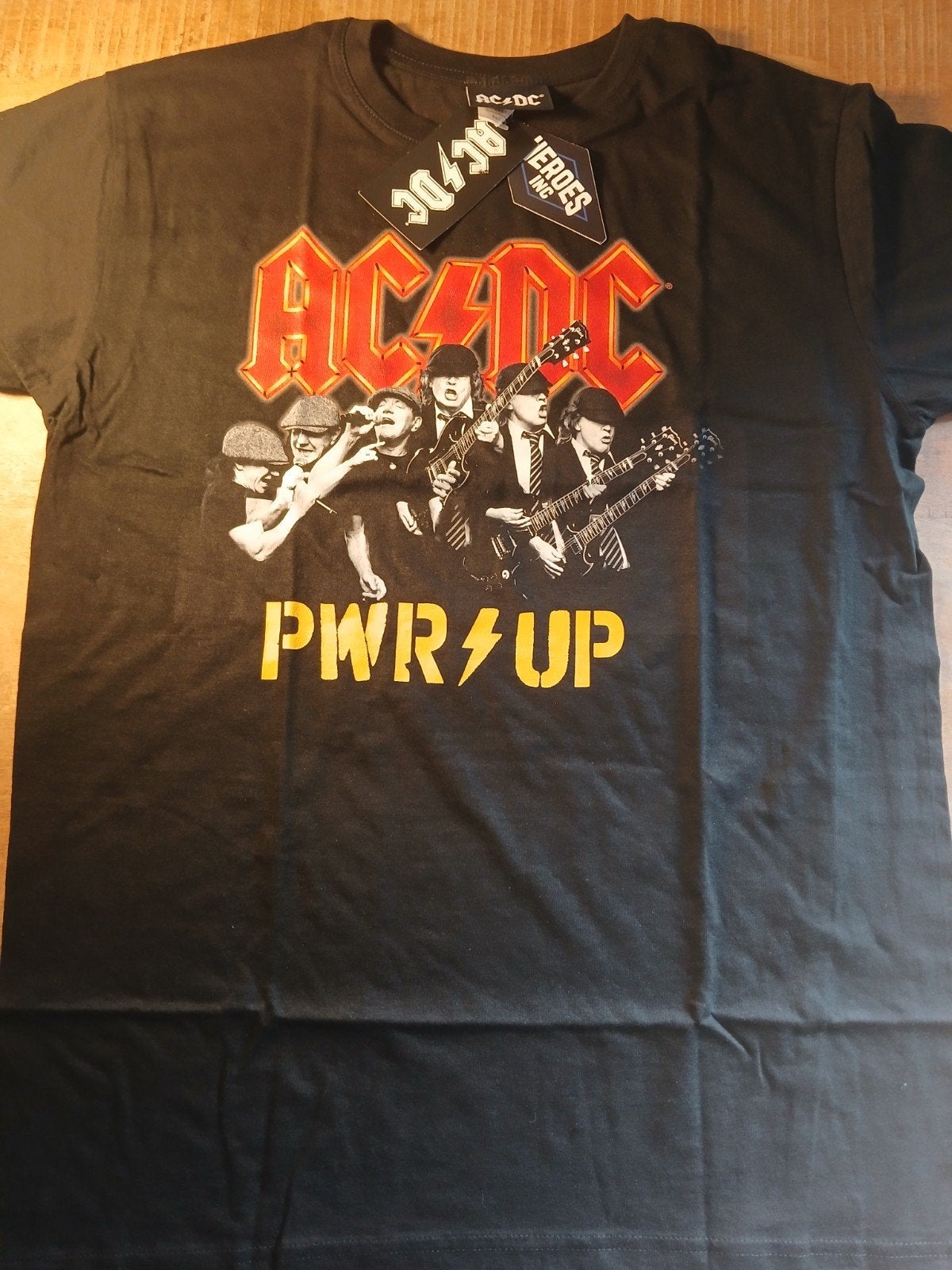 AC/DC PWR UP T-shirt - Maat M, Zwart, AC/DC, Nieuw, Verzenden