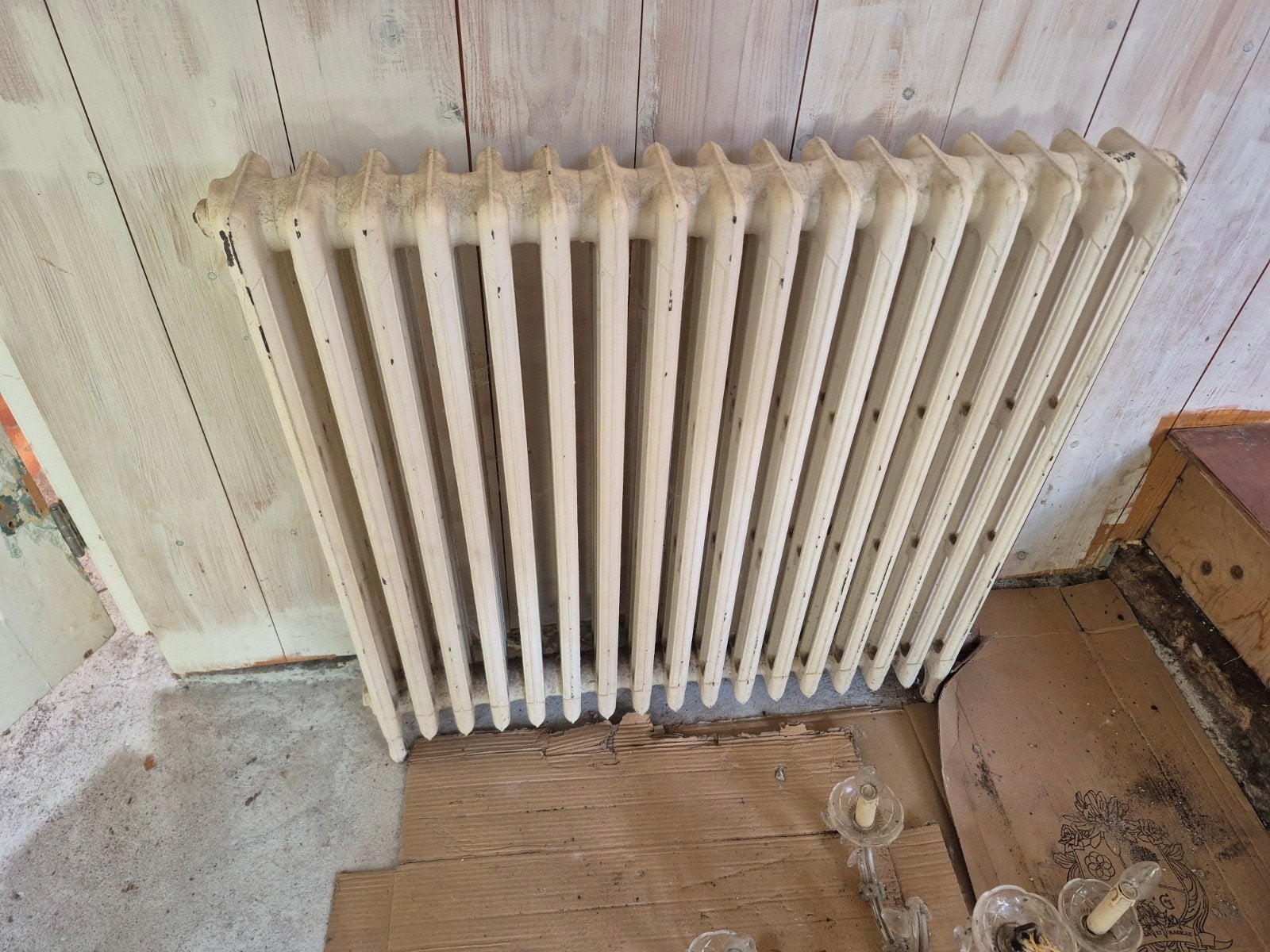 Grote antieke gietijzeren radiator, Ophalen, 30 tot 80 cm, Gebruikt, Radiator